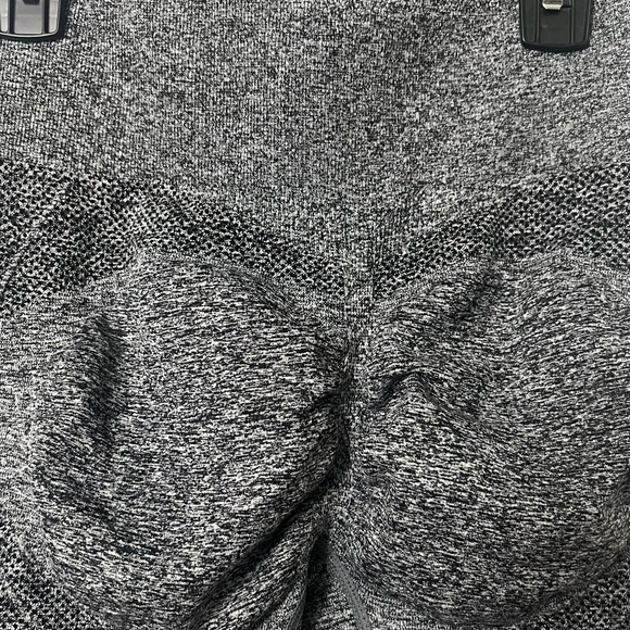 SHEIN contour workout shorts. Size medium. - Picture 2 of 3